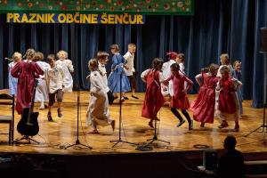 Dobrodelna glasbena prireditev  z ljudsko pesmijo 4